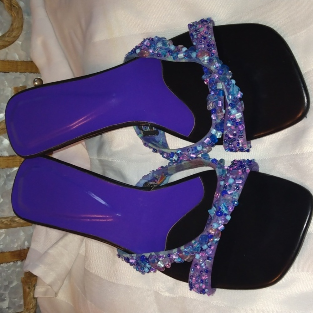 Tropical T purple beaded sandals size 9